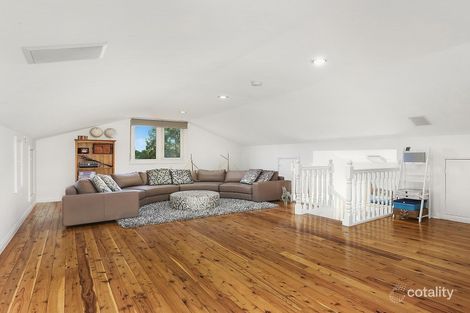 Property photo of 15 Carbine Close Casula NSW 2170