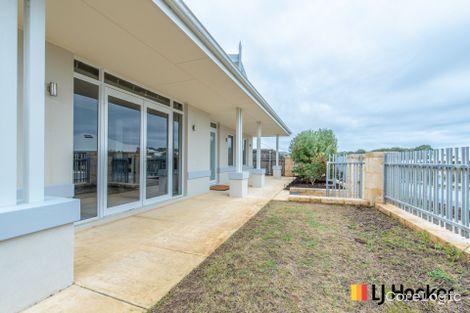 Property photo of 124 Lindsay Beach Boulevard Yanchep WA 6035