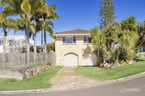 Property photo of 28 Culla Culla Street Battery Hill QLD 4551