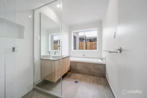 Property photo of 23 Hem Lane Nirimba QLD 4551