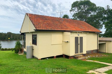 6 Edward St, Fennell Bay, NSW 2283