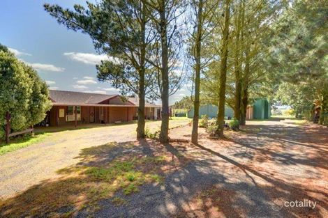 42 Kielys Rd, Navigators, VIC 3352