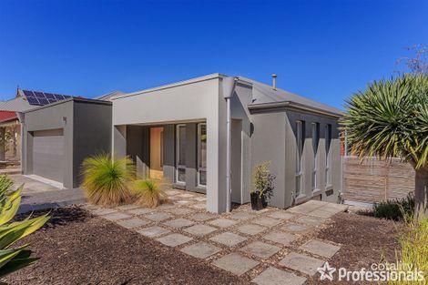 28 Oakwood Ct, Ridgehaven, SA 5097