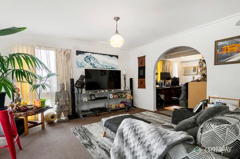 Property photo of 41 Silvertop Crescent Frankston North VIC 3200