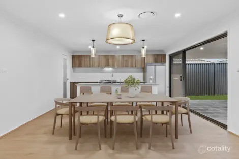 Property photo of 20 Maxim Drive Edmondson Park NSW 2174