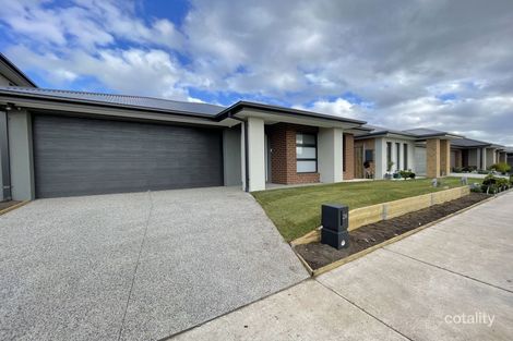 Property photo of 26 Oakham Street Donnybrook VIC 3064