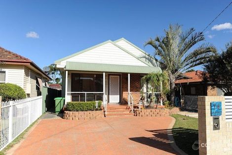 74 Neptune St, Umina Beach, NSW 2257