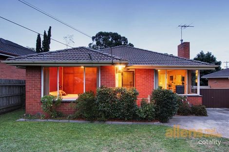 27 Range Rd, Burwood East, VIC 3151
