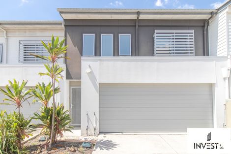 Property photo of 8/2 Niccy Road Coomera QLD 4209