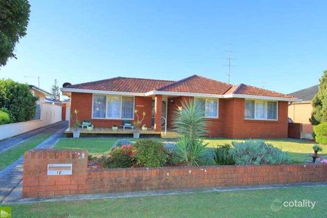 Property photo of 10 Banksia Avenue Windang NSW 2528