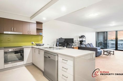 131/10 Sleeper Lane, Cockburn Central, WA 6164