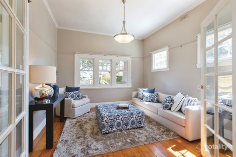 Property photo of 30 Irymple Avenue Kew East VIC 3102