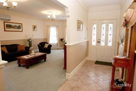 Property photo of 14 Rosebank Court Rowville VIC 3178