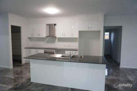 Property photo of 9 Spritsail Crescent Cannon Valley QLD 4800