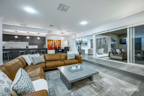 55 Rosegreen Ave, Butler, WA 6036