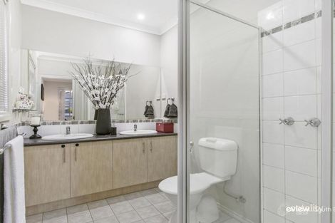 Property photo of 11 Laburnum Street Berwick VIC 3806