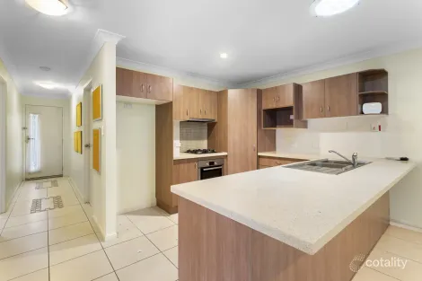 Property photo of 2/16 Adonis Court Rothwell QLD 4022