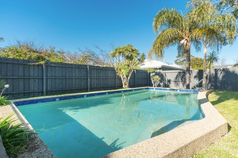 Property photo of 10 Admans Avenue Seaford VIC 3198