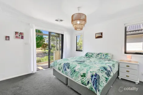 Property photo of 48 Valley View Circuit Warriewood NSW 2102