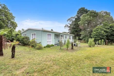Property photo of 63 Pinnacle Drive Rawson VIC 3825