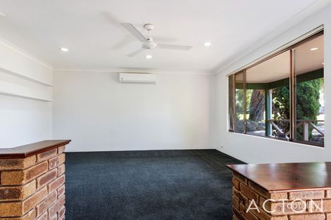 Property photo of 11 Tarndale Way South Lake WA 6164