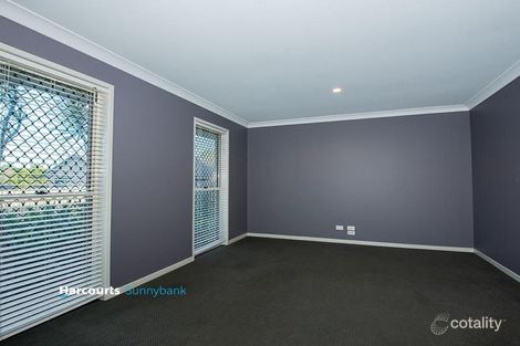 Property photo of 4 Charlton Place Regents Park QLD 4118