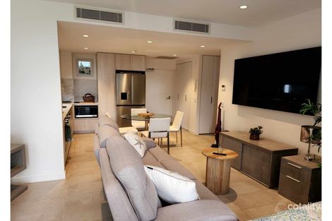 Property photo of 304/3 Northcliffe Terrace Surfers Paradise QLD 4217