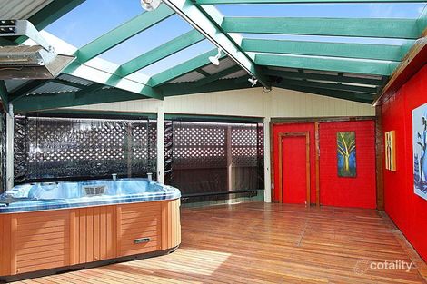 Property photo of 3 Redfield Court Mill Park VIC 3082