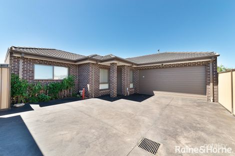 2/11 Hepburn St, Dallas, VIC 3047