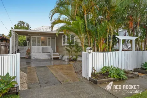 21 Daniel St, Lota, QLD 4179