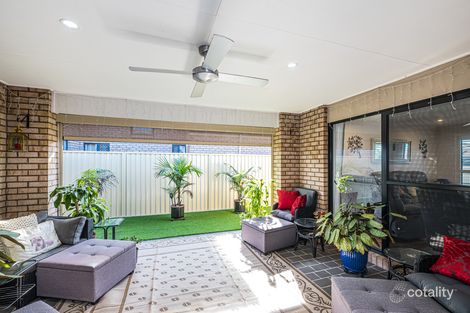 Property photo of 36 Eimeo Place Sandstone Point QLD 4511