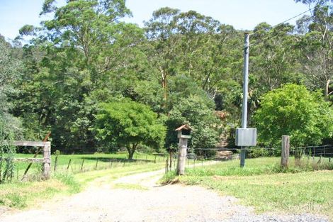 13 Blue Gum Cl, Matcham, NSW 2250