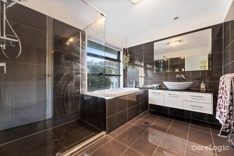 Property photo of 28 Piccadilly Court Mount Lofty QLD 4350