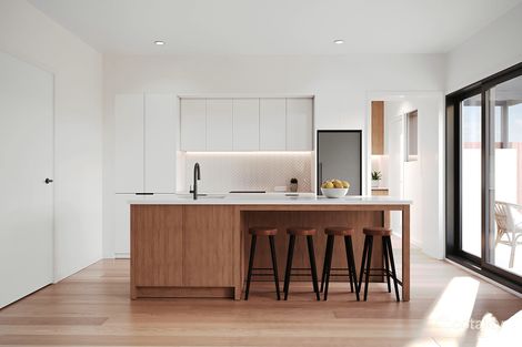 Property photo of 13 Rymill Place Mawson ACT 2607