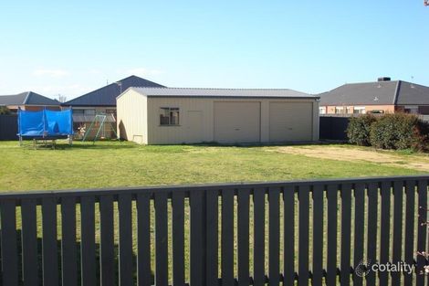 16 Janice Way, Sale, VIC 3850