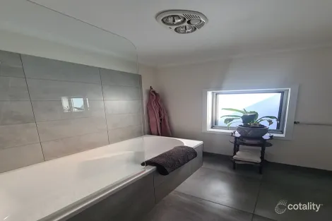 Property photo of 1 John Street Smithton TAS 7330