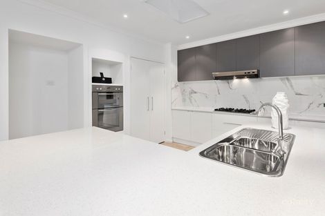 Property photo of 5 Williams Bay Walk Point Cook VIC 3030