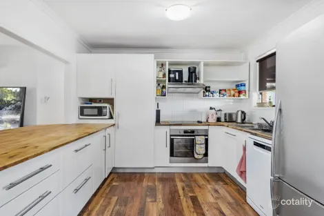 Property photo of 3 Cutana Court Ashmore QLD 4214