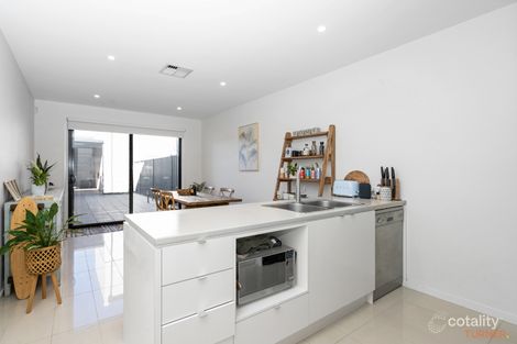 Property photo of 8 Stallion Drive St Clair SA 5011