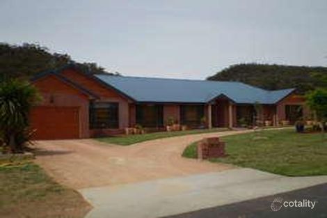 8 Girraween Dr, Marrangaroo, NSW 2790