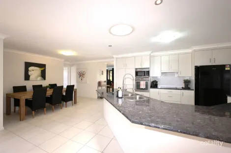 Property photo of 32 Conway Court Gracemere QLD 4702