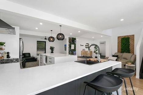 Property photo of 6 Beagle Avenue Banksia Beach QLD 4507