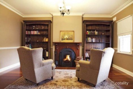 Property photo of 16 St Kilda Parade Taylors Hill VIC 3037