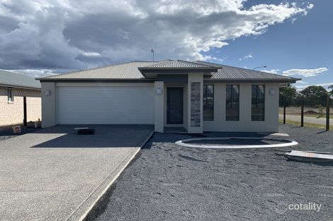Property photo of 8 Saltair Drive Eli Waters QLD 4655