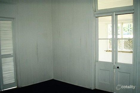 Property photo of 64 Rosecliffe Street Highgate Hill QLD 4101