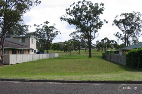 13 Sheppard St, Old Bar, NSW 2430