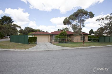 31 Koongee Crss, High Wycombe, WA 6057