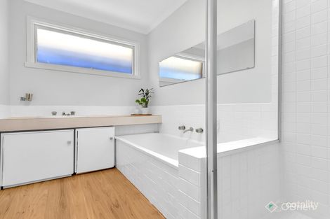 Property photo of 17 Whitehaven Street Wyndham Vale VIC 3024