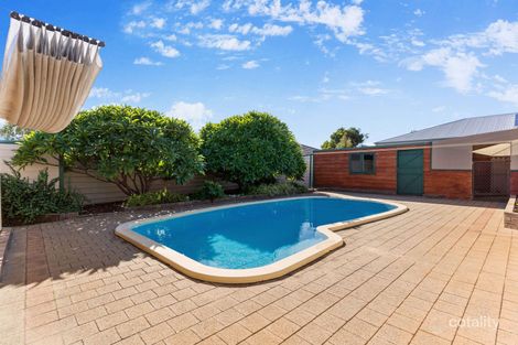 Property photo of 32 Hillegine Court Gosnells WA 6110