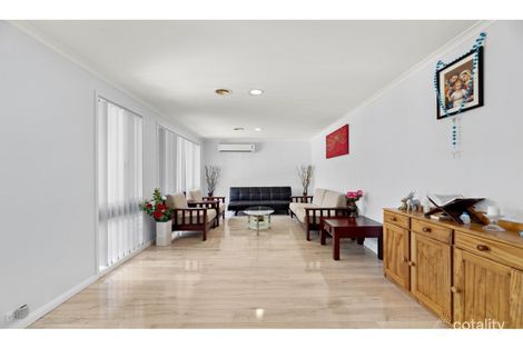 Property photo of 36 Moonbi Crescent Isabella Plains ACT 2905